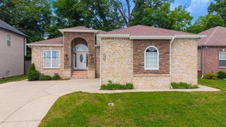 2240 Killington Dr, Clarksville, TN 37040
