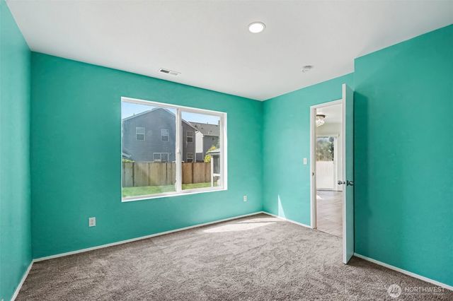 9506 185th Street E, Puyallup, WA 98375