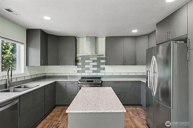 9506 185th Street E, Puyallup, WA 98375