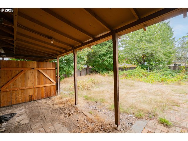 12 SHORT RUN Rd, Carson, WA 98610