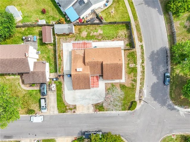 3717 Windridge RD, Virginia Beach, VA 23452