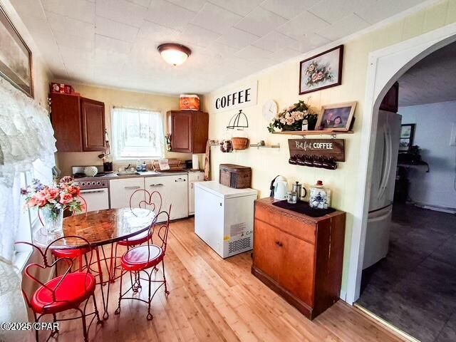 2686 Mona Lane, Alford, FL 32420