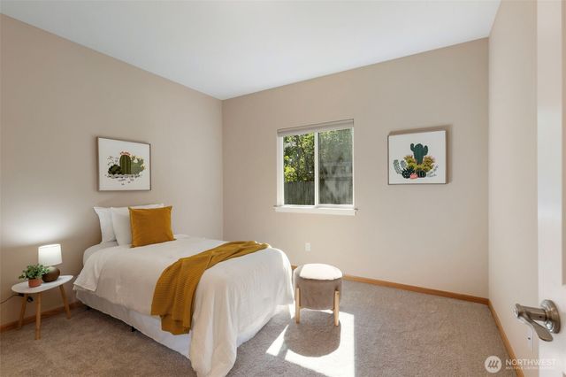 2007 NE Dingley Road, Bainbridge Island, WA 98110