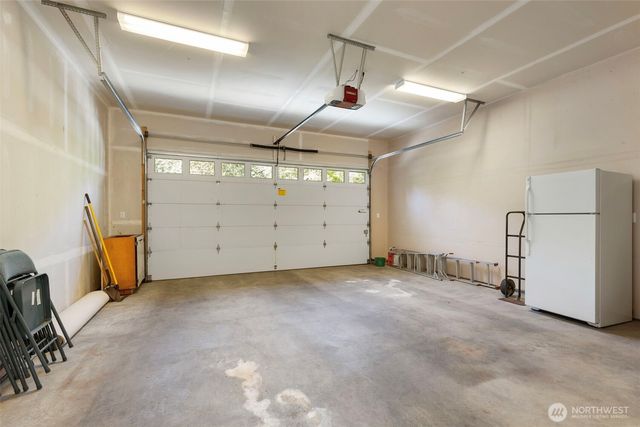 2007 NE Dingley Road, Bainbridge Island, WA 98110