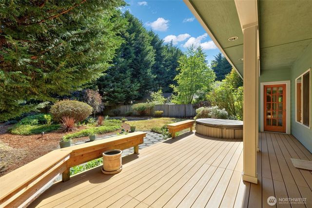 2007 NE Dingley Road, Bainbridge Island, WA 98110