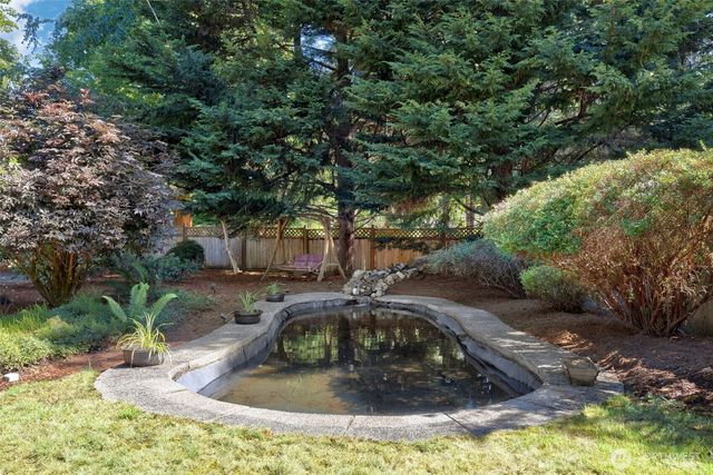 2007 NE Dingley Road, Bainbridge Island, WA 98110