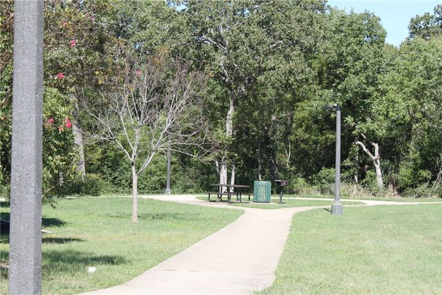 2403 Bosque Drive B, College Station, TX 77845