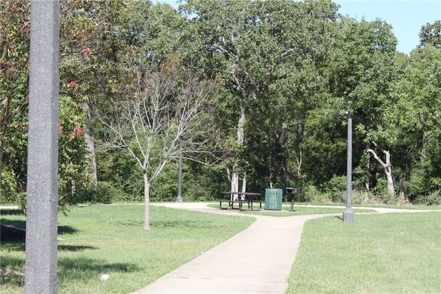 2403 Bosque Drive B, College Station, TX 77845