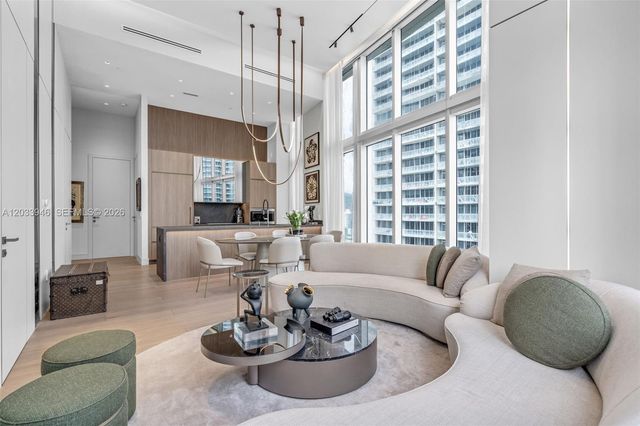 475 Brickell Avenue 2215, Miami, FL 33131