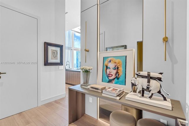 475 Brickell Avenue 2215, Miami, FL 33131