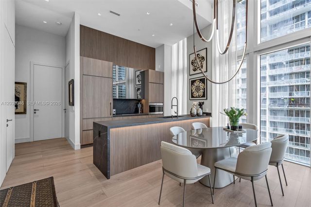 475 Brickell Avenue 2215, Miami, FL 33131