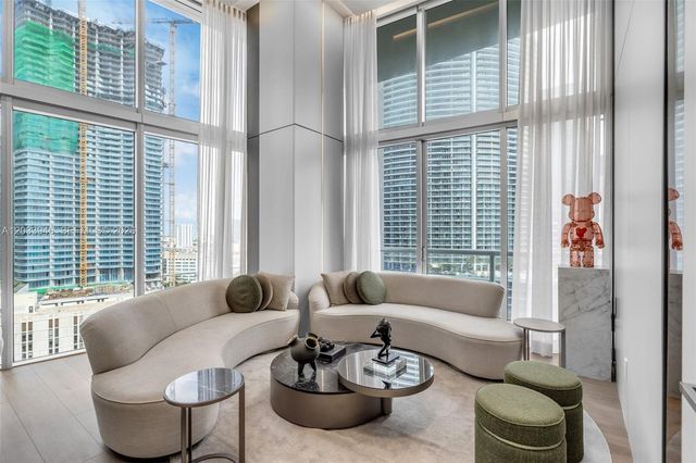475 Brickell Avenue 2215, Miami, FL 33131