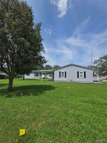 1301 N Carleton Street, Farmington, MO 63640
