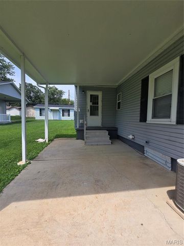 1301 N Carleton Street, Farmington, MO 63640