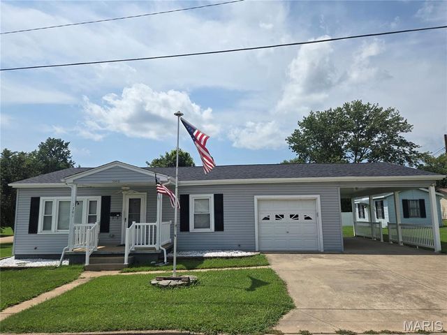 1301 N Carleton Street, Farmington, MO 63640