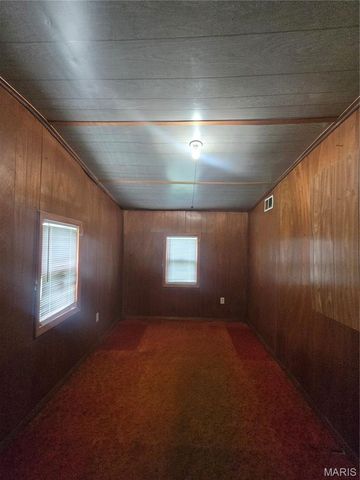 1301 N Carleton Street, Farmington, MO 63640