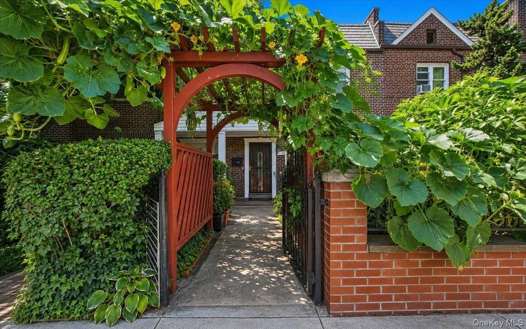 67-30 Harrow Street, Forest Hills, NY 11375 — photo 2