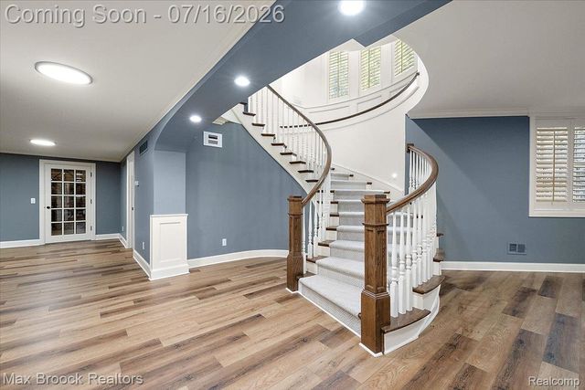 620 Lakeside Drive, Birmingham, MI 48009