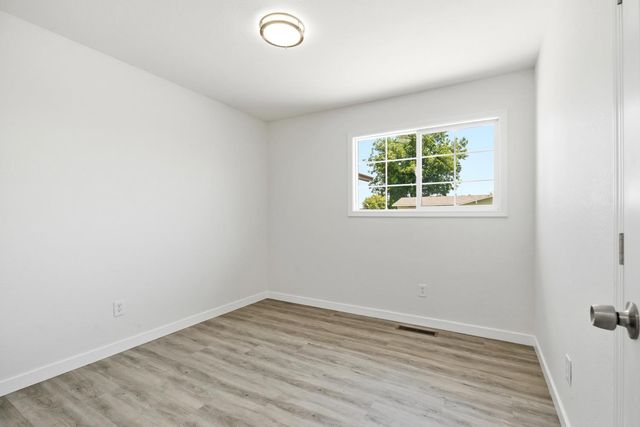 3501 Larisa Ln, Ceres, CA 95307