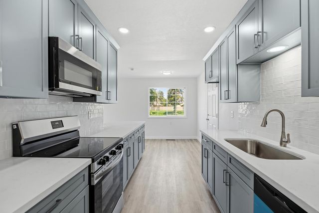3501 Larisa Ln, Ceres, CA 95307