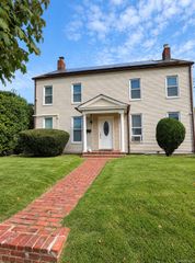 2521 Grand Avenue, Baldwin, NY 11510