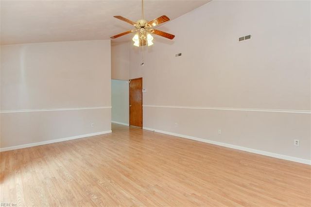 1476 Lake James DR, Virginia Beach, VA 23464
