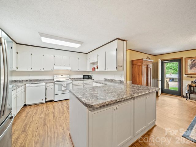 3510 Flint Drive, Statesville, NC 28677