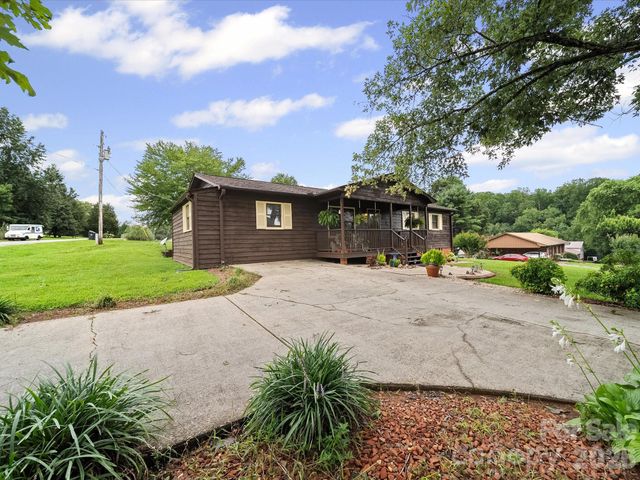 3510 Flint Drive, Statesville, NC 28677