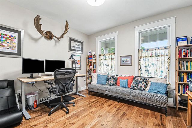 1019 N Lawrence Street, South Bend, IN 46617
