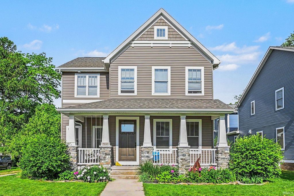 1019 N Lawrence Street, South Bend, IN 46617