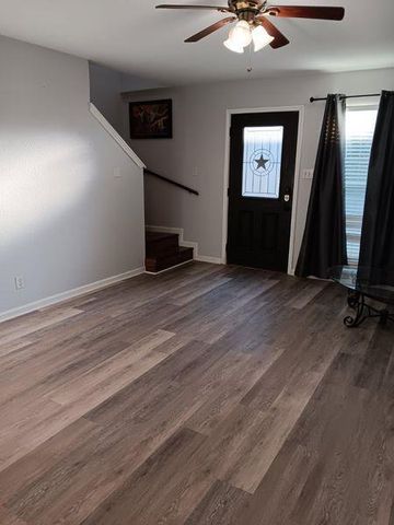 8402-8404 Fathom CIR 107, Austin, TX 78750