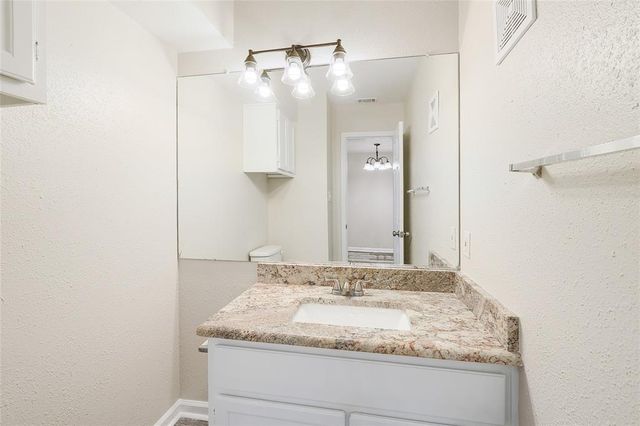 8402-8404 Fathom CIR 107, Austin, TX 78750