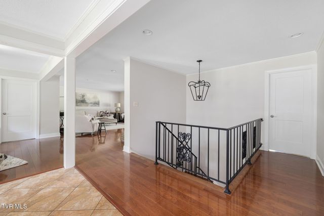 1006 Friar Tuck Road, Johnson City, TN 37604