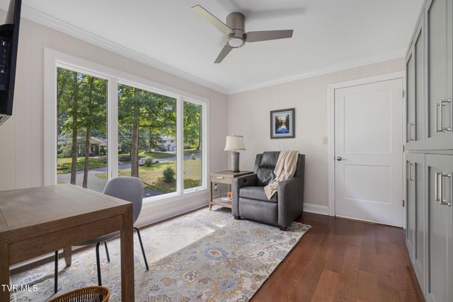 1006 Friar Tuck Road, Johnson City, TN 37604