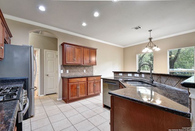 638 Horn Run, San Antonio, TX 78245