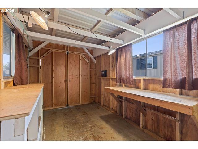 1999 Jansen Way 6, Woodburn, OR 97071