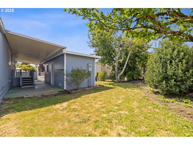 1999 Jansen Way 6, Woodburn, OR 97071