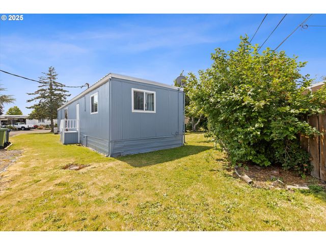 1999 Jansen Way 6, Woodburn, OR 97071