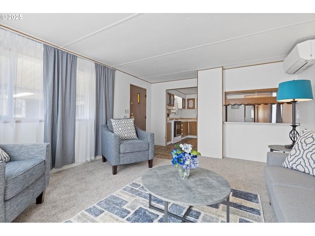 1999 Jansen Way 6, Woodburn, OR 97071