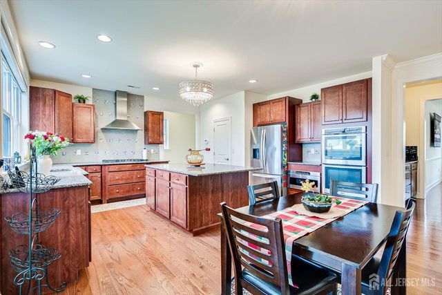 2 Eagle Court, South Brunswick, NJ 08852