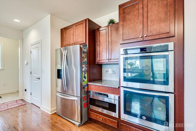 2 Eagle Court, South Brunswick, NJ 08852