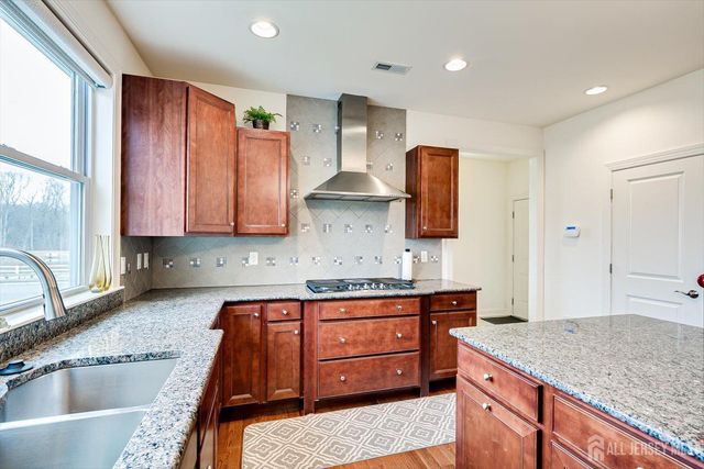 2 Eagle Court, South Brunswick, NJ 08852
