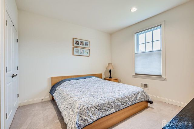 2 Eagle Court, South Brunswick, NJ 08852