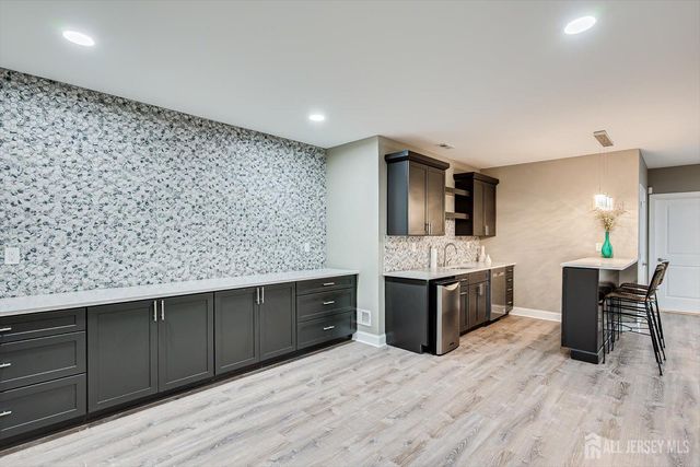 2 Eagle Court, South Brunswick, NJ 08852