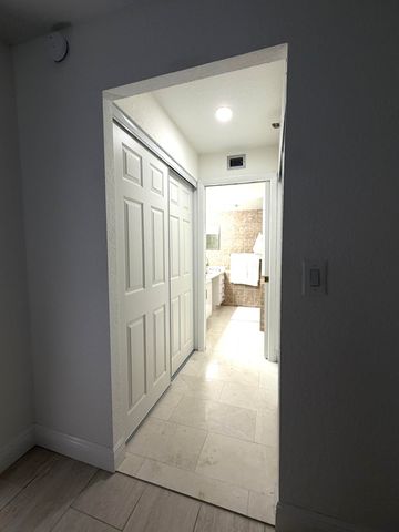 20 ROYAL PALM Way 3020, Boca Raton, FL 33432