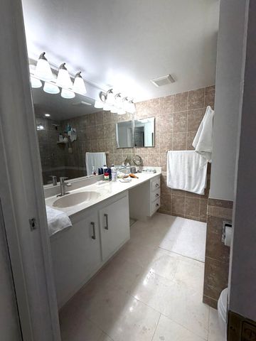 20 ROYAL PALM Way 3020, Boca Raton, FL 33432