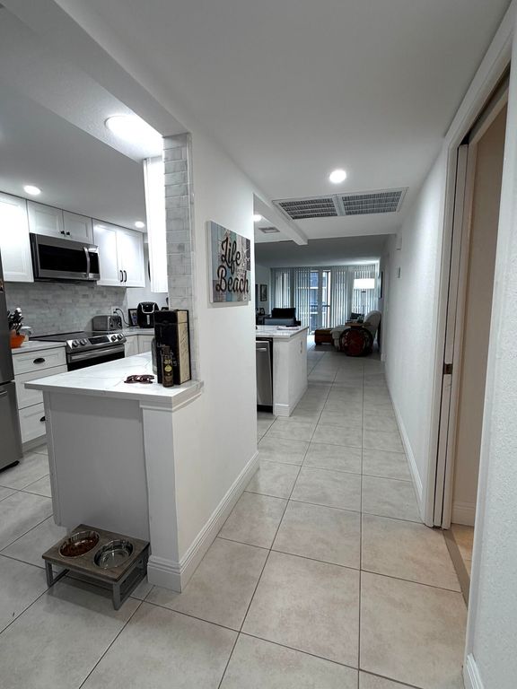 20 ROYAL PALM Way 3020, Boca Raton, FL 33432
