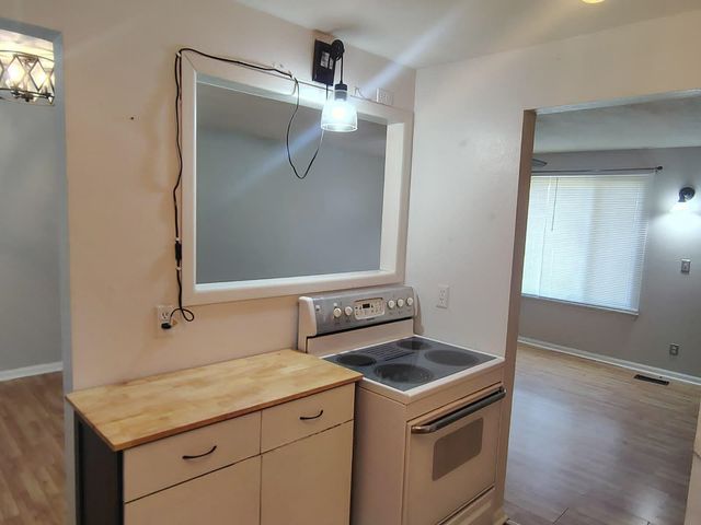 3153 N Cranberry St, Wichita, KS 67226