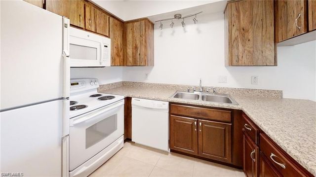 2303 NE 6th ST # 3, Cape Coral, FL 33909