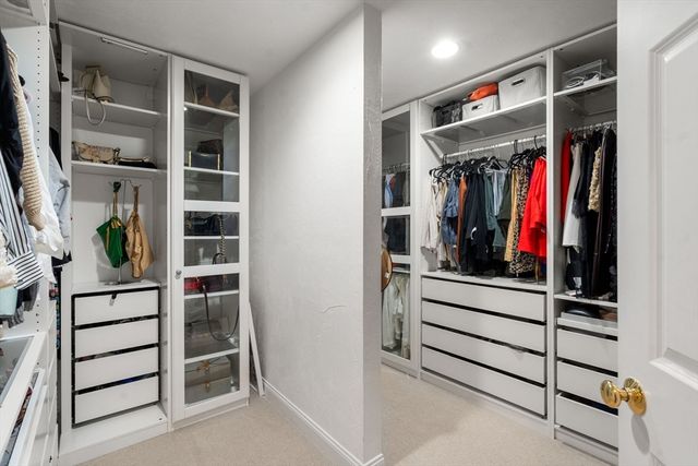 15 Homestead Dr, Medfield, MA 02052